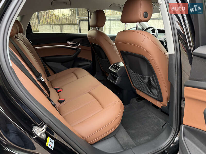 Внедорожник / Кроссовер Audi e-tron Sportback 2022 в Ровно