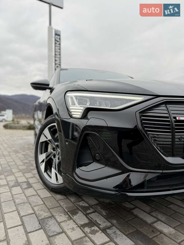 Внедорожник / Кроссовер Audi e-tron Sportback 2021 в Иршаве