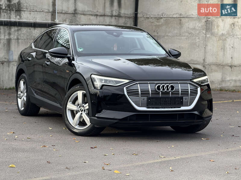 Внедорожник / Кроссовер Audi e-tron Sportback 2022 в Ровно