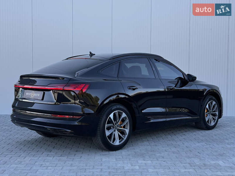 Позашляховик / Кросовер Audi e-tron Sportback 2021 в Мукачевому