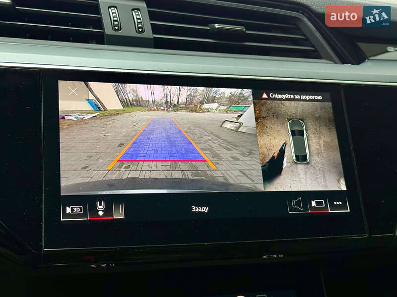 Позашляховик / Кросовер Audi e-tron Sportback 2022 в Дніпрі