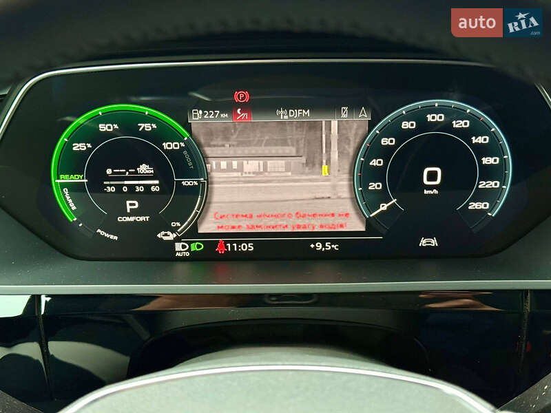 Позашляховик / Кросовер Audi e-tron Sportback 2022 в Дніпрі