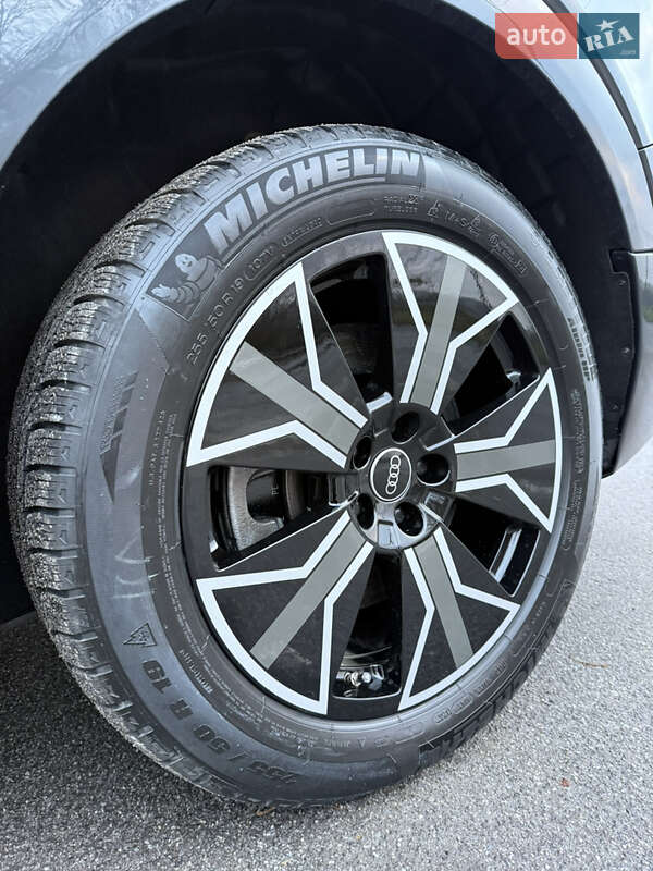 Позашляховик / Кросовер Audi e-tron Sportback 2022 в Козятині