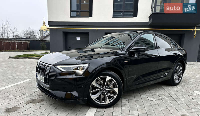 Позашляховик / Кросовер Audi e-tron Sportback 2021 в Івано-Франківську