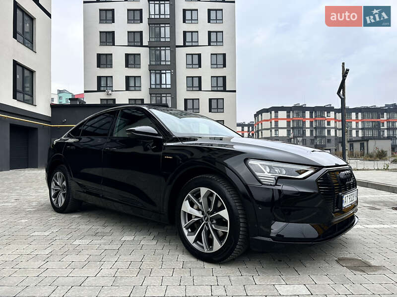 Позашляховик / Кросовер Audi e-tron Sportback 2021 в Івано-Франківську
