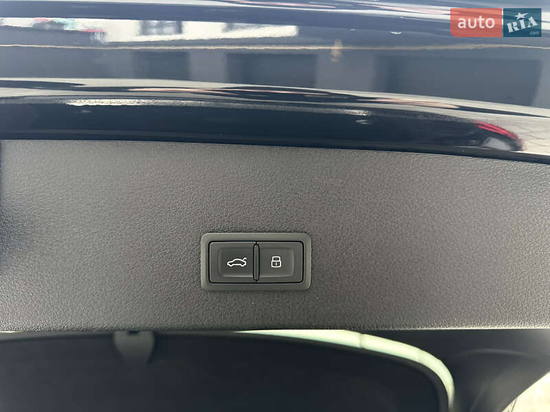 Позашляховик / Кросовер Audi e-tron Sportback 2021 в Івано-Франківську