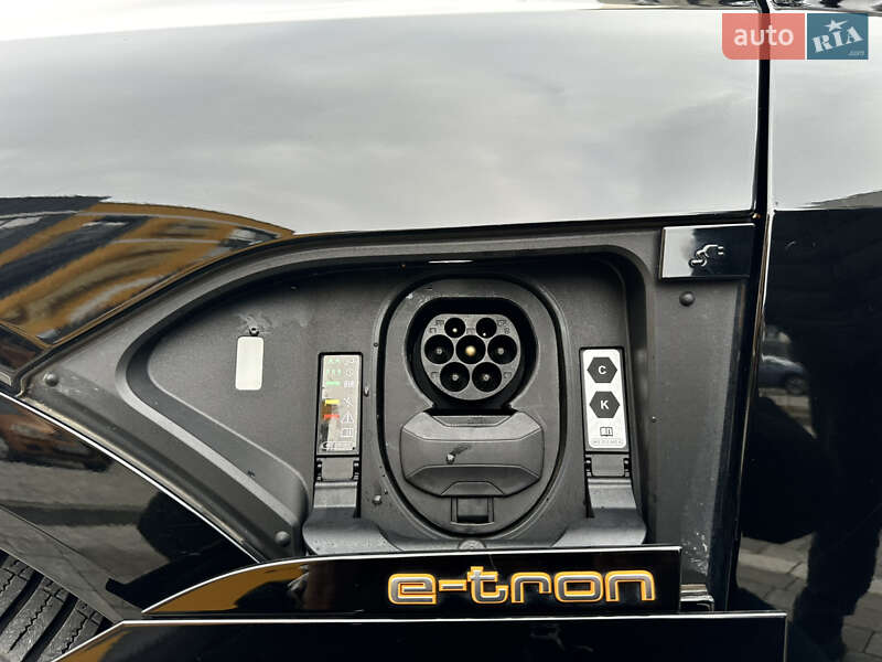 Позашляховик / Кросовер Audi e-tron Sportback 2021 в Івано-Франківську