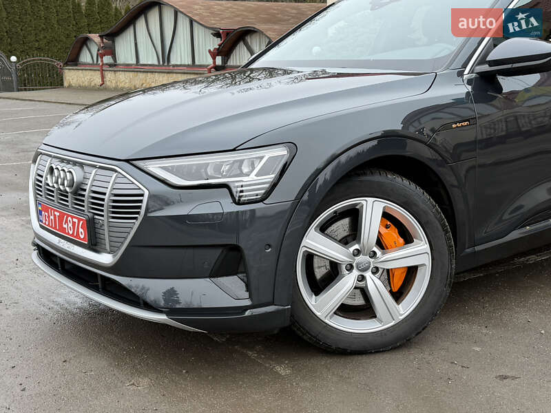 Позашляховик / Кросовер Audi e-tron Sportback 2021 в Тернополі