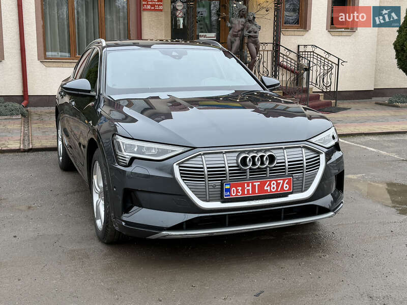 Позашляховик / Кросовер Audi e-tron Sportback 2021 в Тернополі