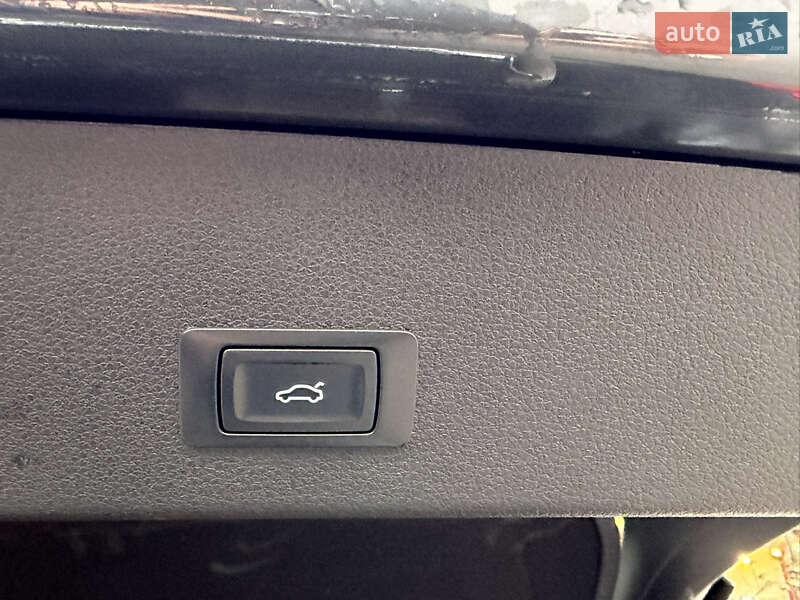 Позашляховик / Кросовер Audi e-tron Sportback 2021 в Тернополі