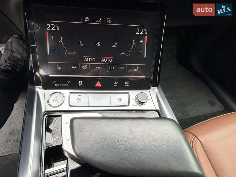 Позашляховик / Кросовер Audi e-tron Sportback 2021 в Тернополі