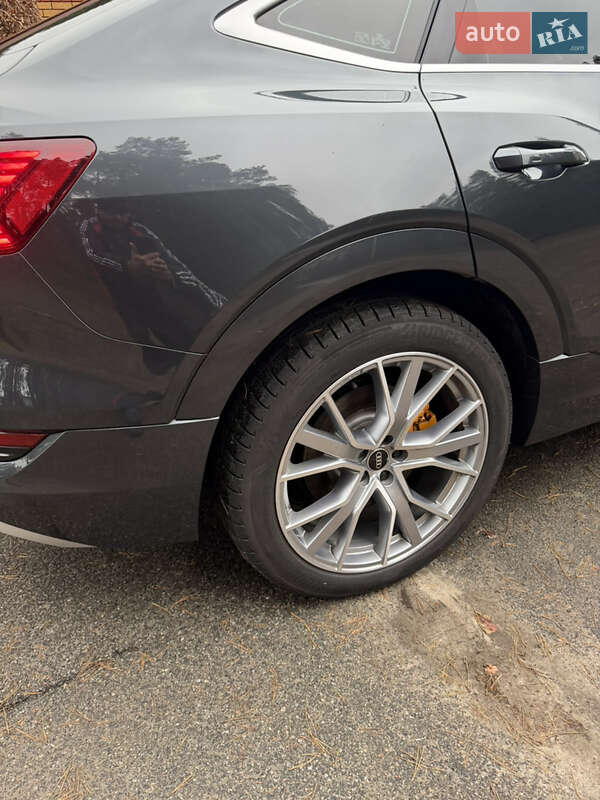 Позашляховик / Кросовер Audi e-tron Sportback 2022 в Києві фото 7 Позашляховик / Кросовер Audi e-tron Sportback 2022 в Києві