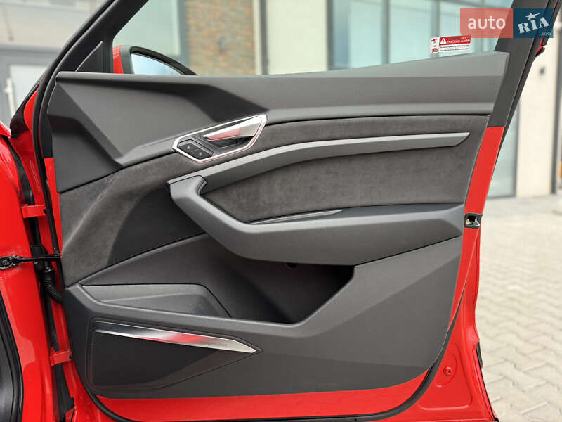 Внедорожник / Кроссовер Audi e-tron Sportback 2020 в Тернополе фото 72 Внедорожник / Кроссовер Audi e-tron Sportback 2020 в Тернополе