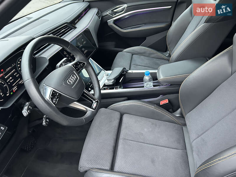 Внедорожник / Кроссовер Audi e-tron Sportback 2022 в Киеве фото 23 Внедорожник / Кроссовер Audi e-tron Sportback 2022 в Киеве