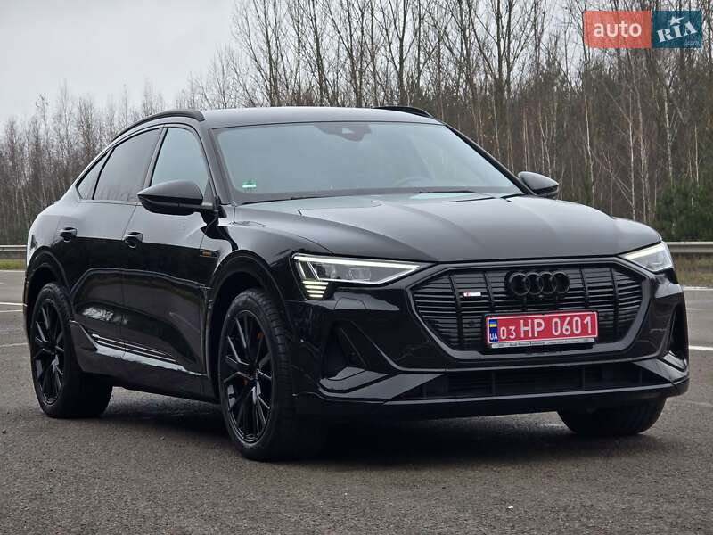 Позашляховик / Кросовер Audi e-tron Sportback 2022 в Ковелі