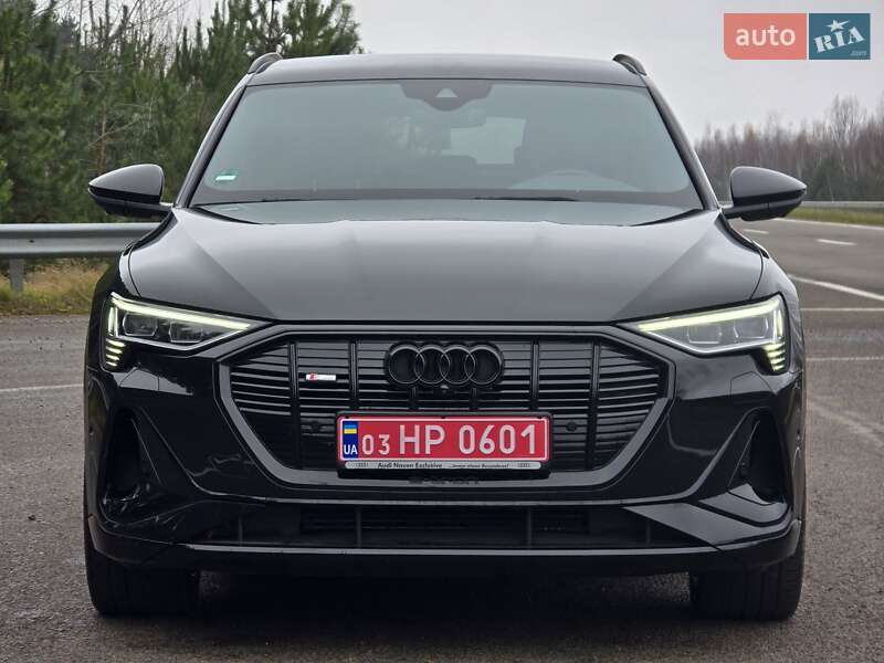 Позашляховик / Кросовер Audi e-tron Sportback 2022 в Ковелі