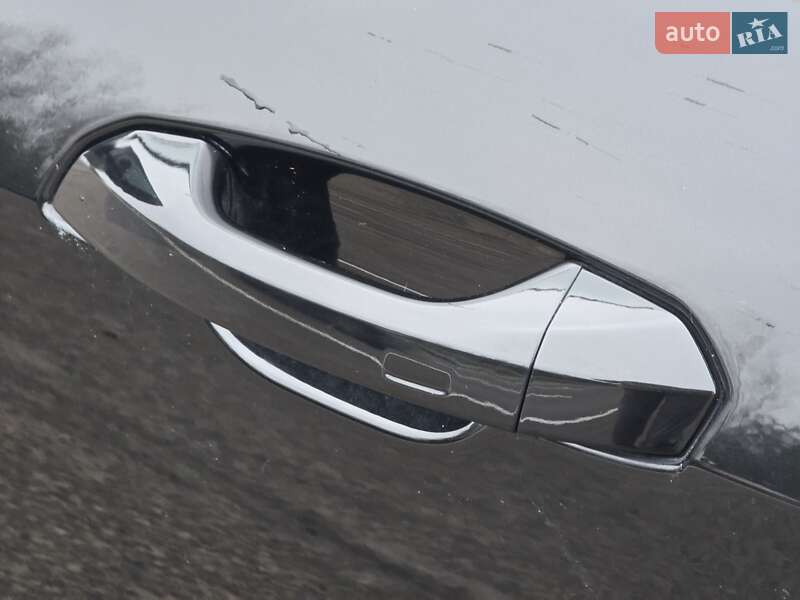 Позашляховик / Кросовер Audi e-tron Sportback 2022 в Ковелі