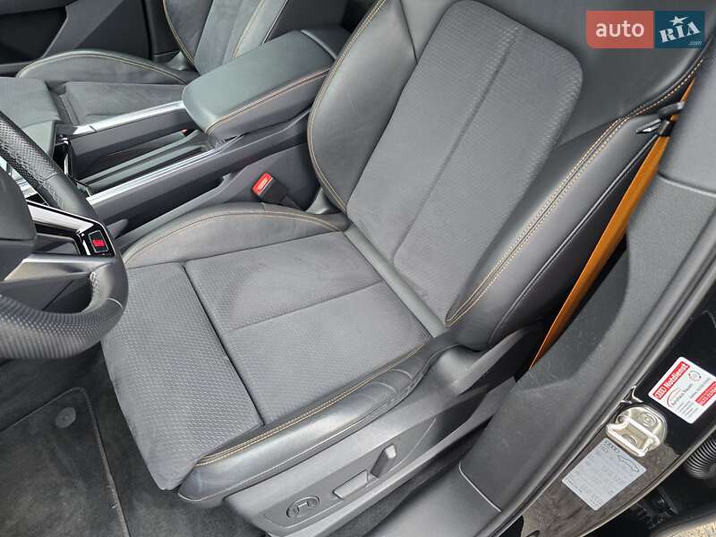 Позашляховик / Кросовер Audi e-tron Sportback 2022 в Ковелі