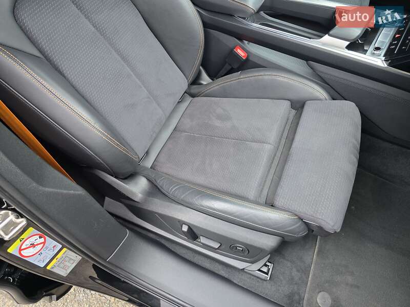 Позашляховик / Кросовер Audi e-tron Sportback 2022 в Ковелі