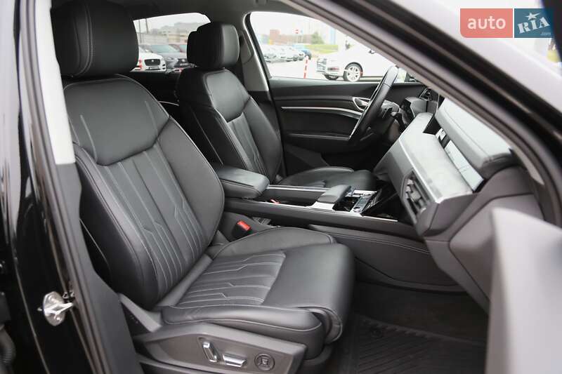 Позашляховик / Кросовер Audi e-tron Sportback 2022 в Києві фото 12 Позашляховик / Кросовер Audi e-tron Sportback 2022 в Києві