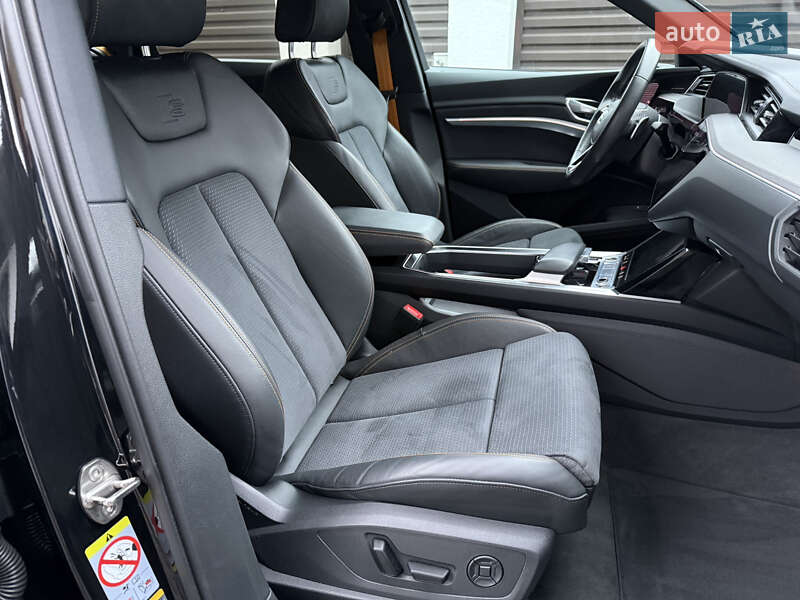 Позашляховик / Кросовер Audi e-tron Sportback 2022 в Луцьку