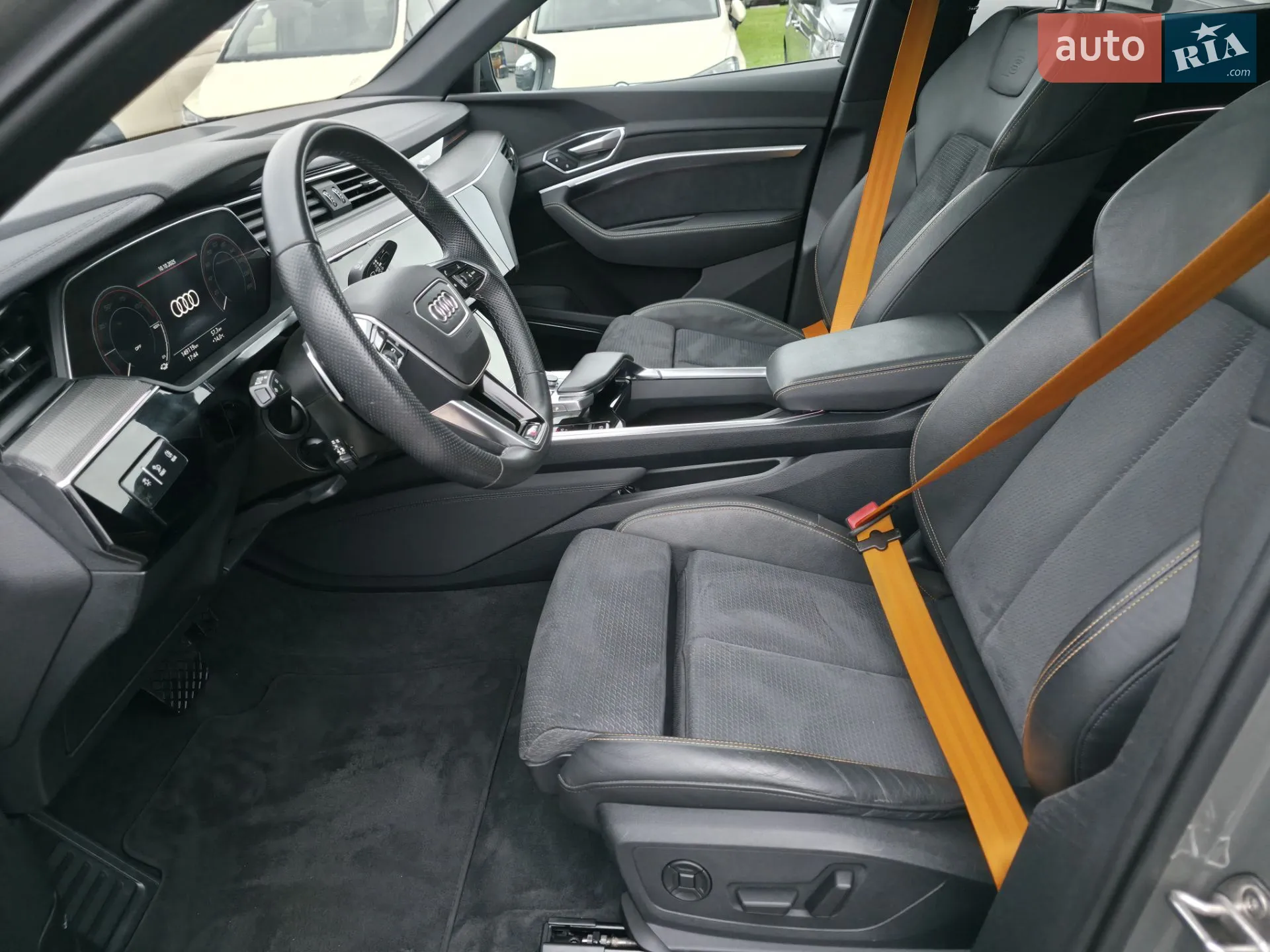 2022 Audi e-tron Sportback - мініатюра 14