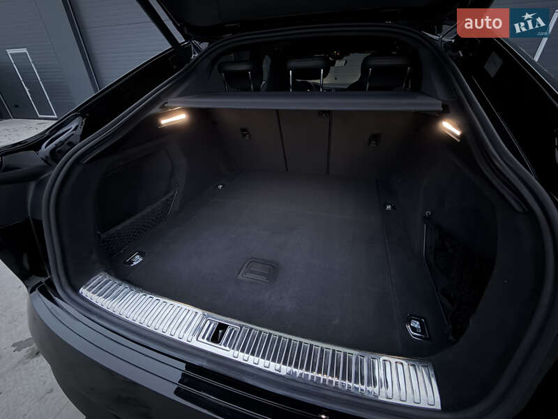 Внедорожник / Кроссовер Audi e-tron Sportback 2021 в Дубно