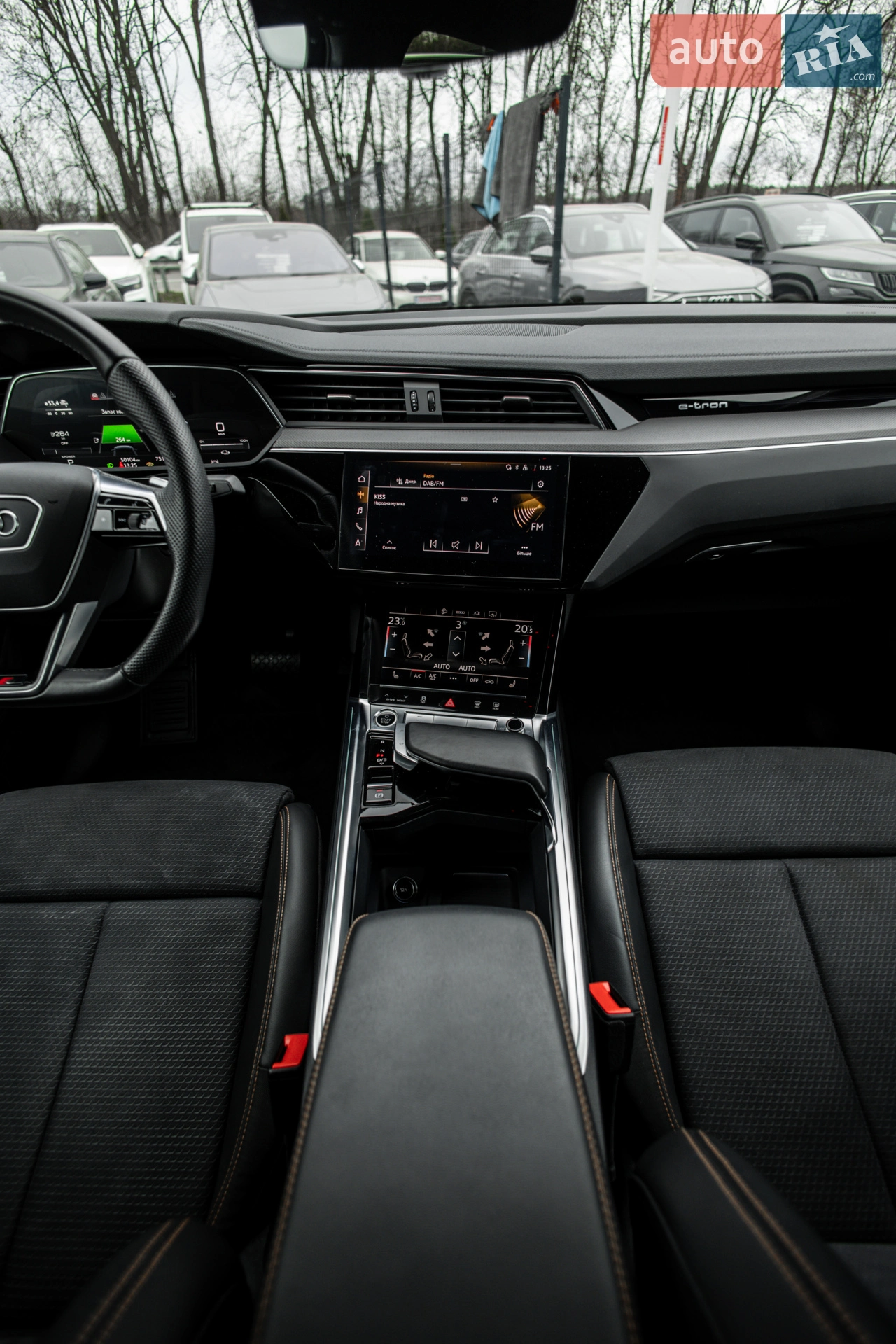 2022 Audi e-tron Sportback - мініатюра 28