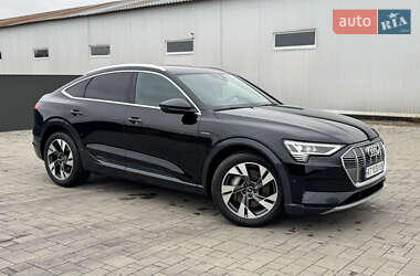 Позашляховик / Кросовер Audi e-tron Sportback 2021 в Калуші