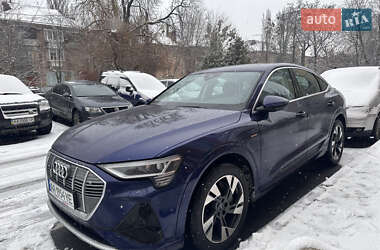 Позашляховик / Кросовер Audi e-tron Sportback 2023 в Києві