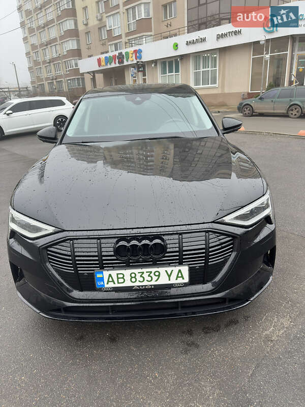 Позашляховик / Кросовер Audi e-tron Sportback 2020 в Вінниці