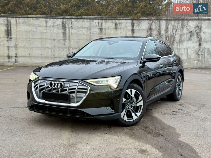 Позашляховик / Кросовер Audi e-tron Sportback 2022 в Рівному фото 10 Позашляховик / Кросовер Audi e-tron Sportback 2022 в Рівному