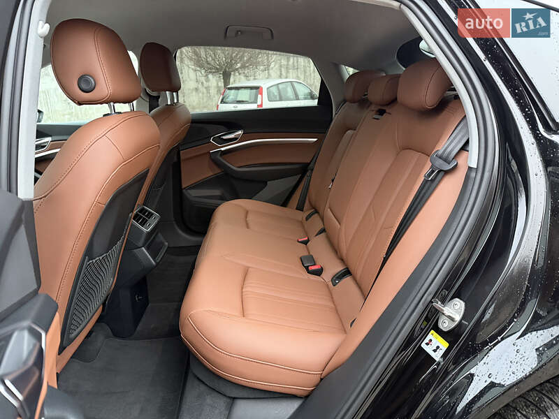 Позашляховик / Кросовер Audi e-tron Sportback 2022 в Рівному фото 44 Позашляховик / Кросовер Audi e-tron Sportback 2022 в Рівному