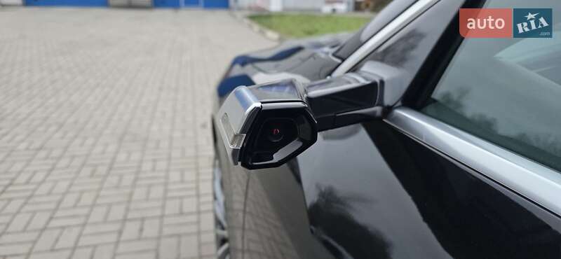 Позашляховик / Кросовер Audi e-tron Sportback 2020 в Тернополі