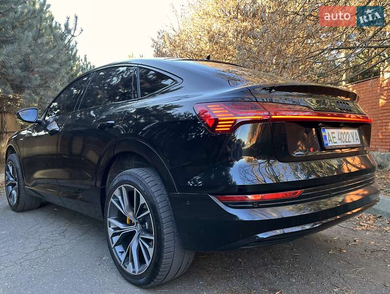 Внедорожник / Кроссовер Audi e-tron Sportback 2022 в Днепре