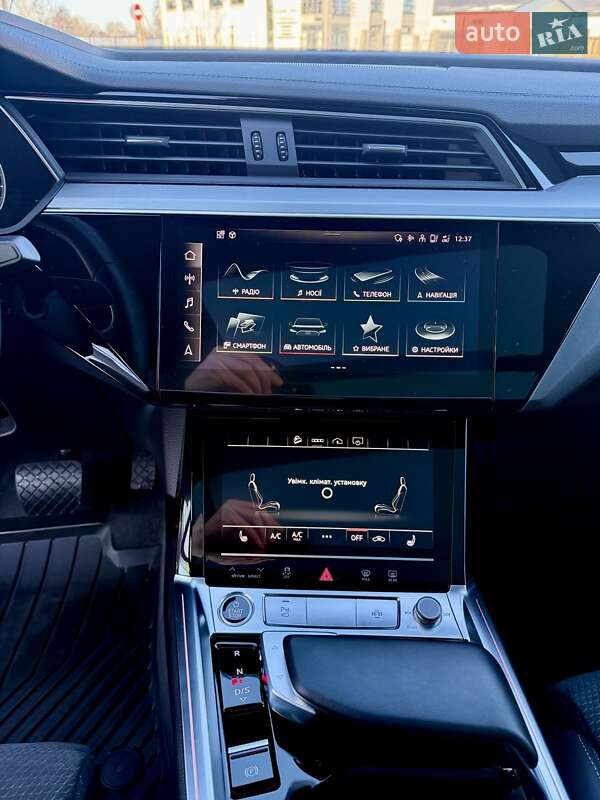 Внедорожник / Кроссовер Audi e-tron Sportback 2021 в Киеве