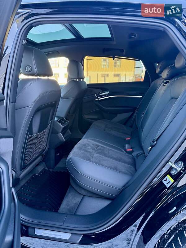 Внедорожник / Кроссовер Audi e-tron Sportback 2021 в Киеве