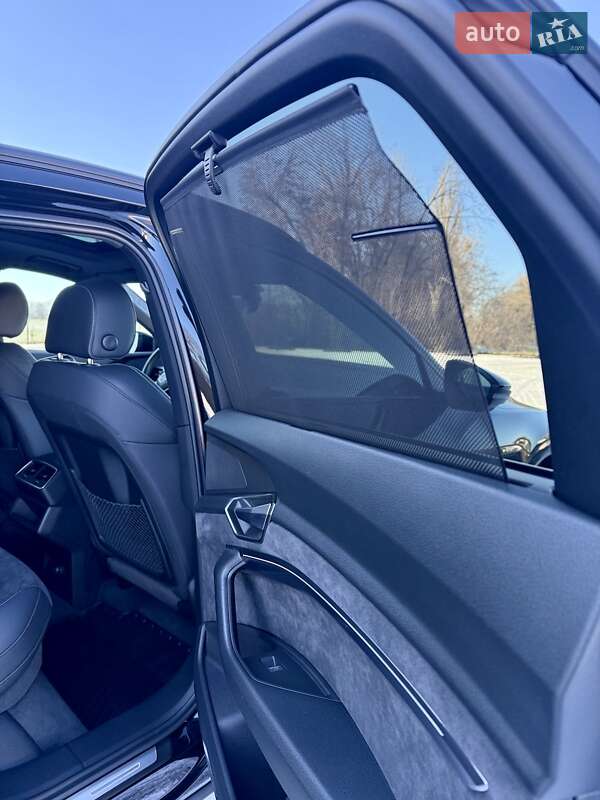 Внедорожник / Кроссовер Audi e-tron Sportback 2021 в Киеве