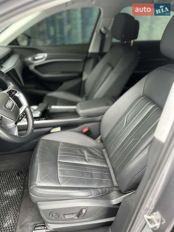 Внедорожник / Кроссовер Audi e-tron Sportback 2020 в Житомире