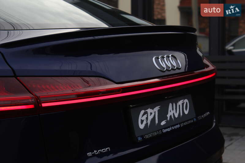 Внедорожник / Кроссовер Audi e-tron Sportback 2020 в Киеве