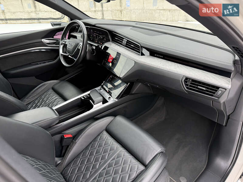 Внедорожник / Кроссовер Audi e-tron Sportback 2020 в Ровно фото 40 Внедорожник / Кроссовер Audi e-tron Sportback 2020 в Ровно