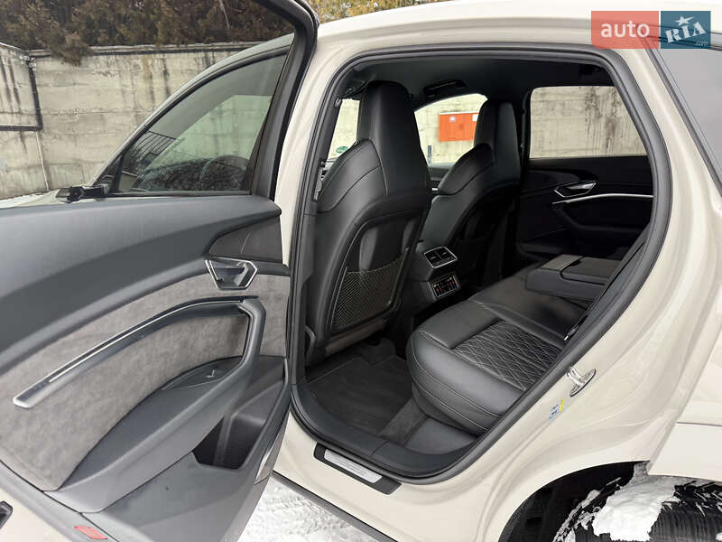 Внедорожник / Кроссовер Audi e-tron Sportback 2020 в Ровно фото 67 Внедорожник / Кроссовер Audi e-tron Sportback 2020 в Ровно