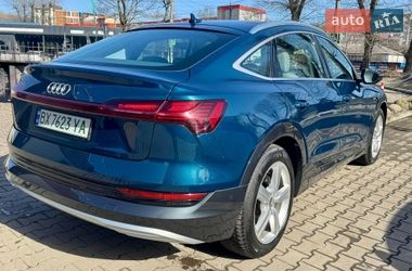 Позашляховик / Кросовер Audi e-tron Sportback 2020 в Києві