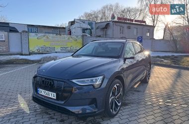 Позашляховик / Кросовер Audi e-tron Sportback 2022 в Рівному