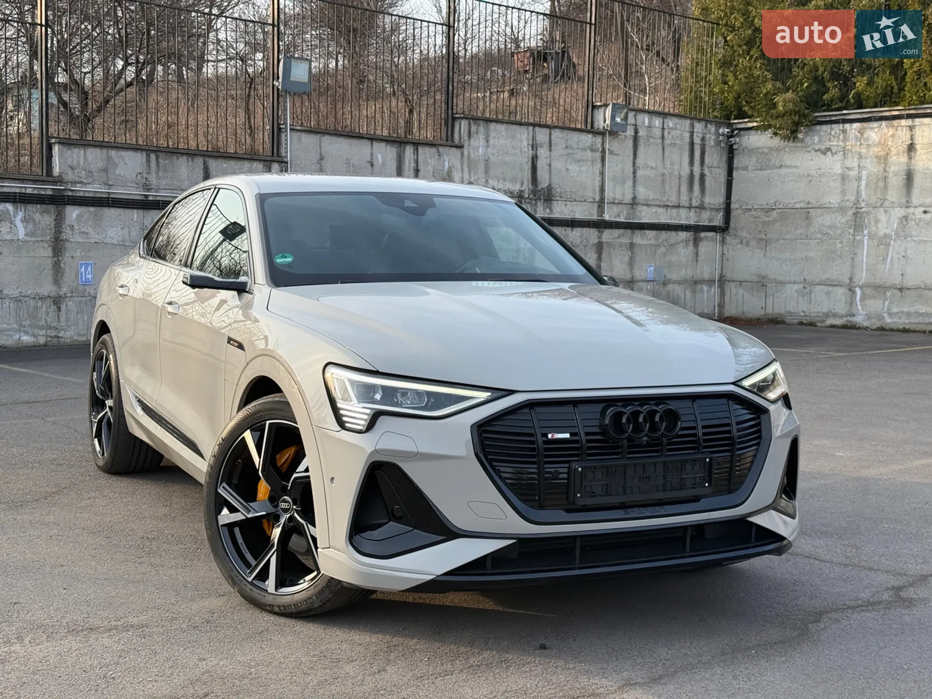 2020 Audi e-tron Sportback - мініатюра 16