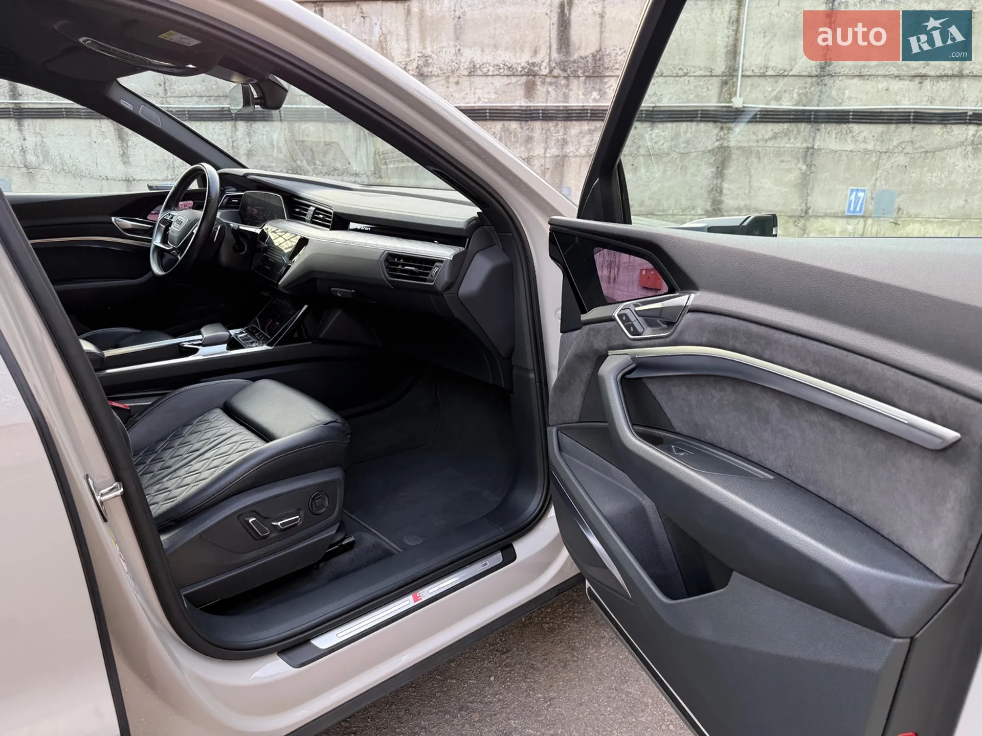 2020 Audi e-tron Sportback - мініатюра 43