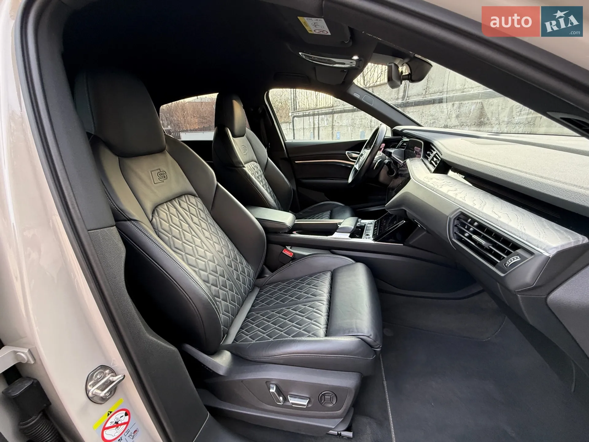 2020 Audi e-tron Sportback - мініатюра 53