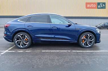 Внедорожник / Кроссовер Audi e-tron Sportback 2021 в Киеве