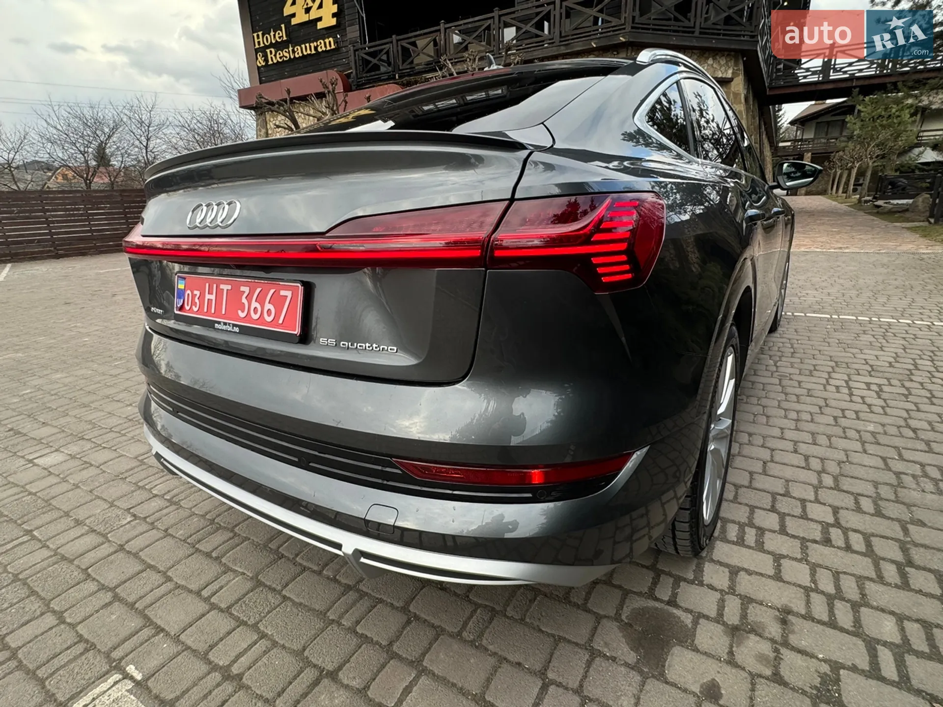 2020 Audi e-tron Sportback - мініатюра 11