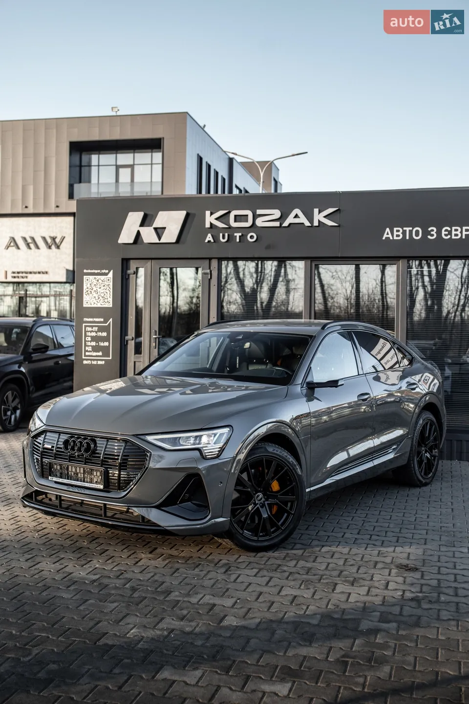 2022 Audi e-tron Sportback - мініатюра 3